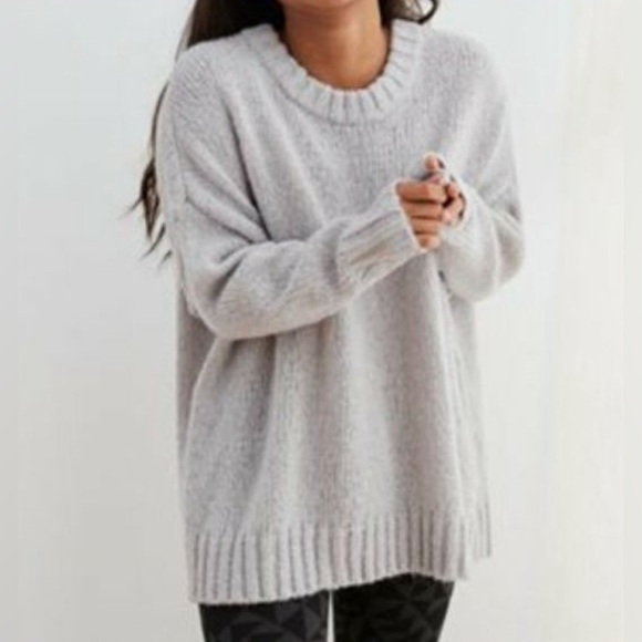 Aerie Oversized Wool Sweater - Picture 1 of 6